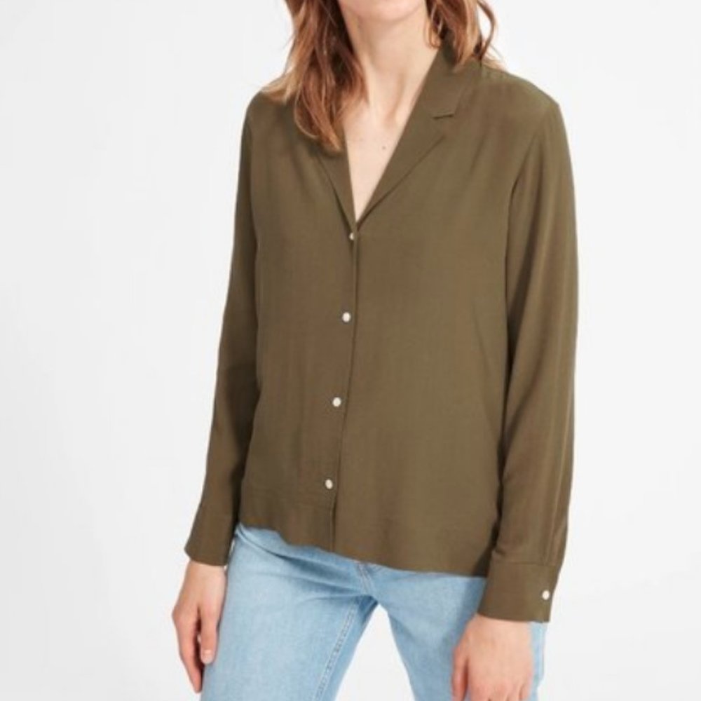 Everlane Clean Silk Notch Shirt in Olive